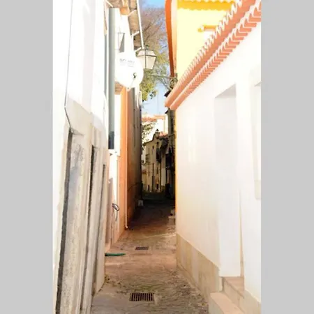 דירה Charming Duplex At Alfama ליסבון