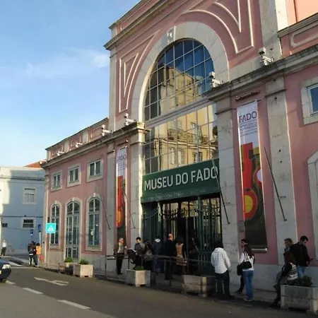 Charming Duplex At Alfama *