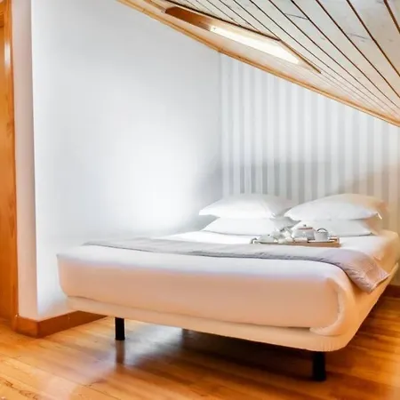 Charming Duplex At Alfama * Лиссабон