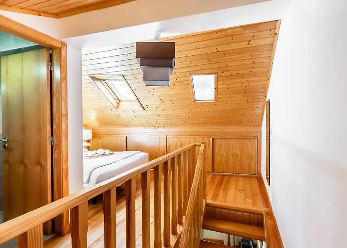 Charming Duplex At Alfama *