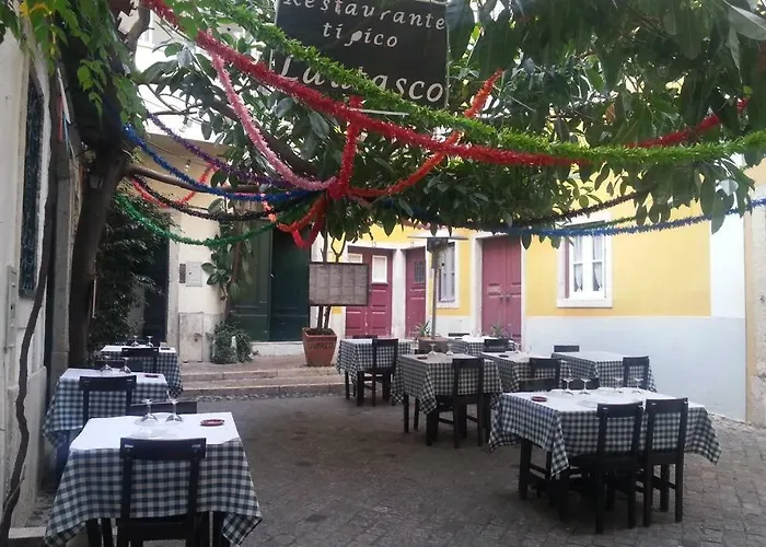 Charming Duplex At Alfama *