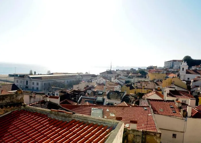 شقة Charming Duplex At Alfama Lisboa